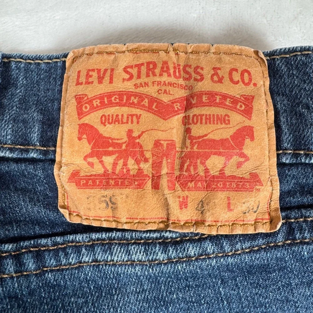 Levis 559 Relaxed Straight Jeans Mens 40x30 Dark Wash Blue‎ Denim 00559-0426